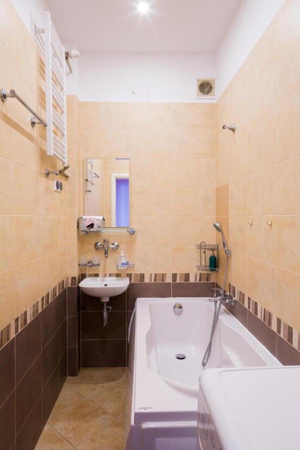 Apartment Metro Politechnika Varsó Kültér fotó