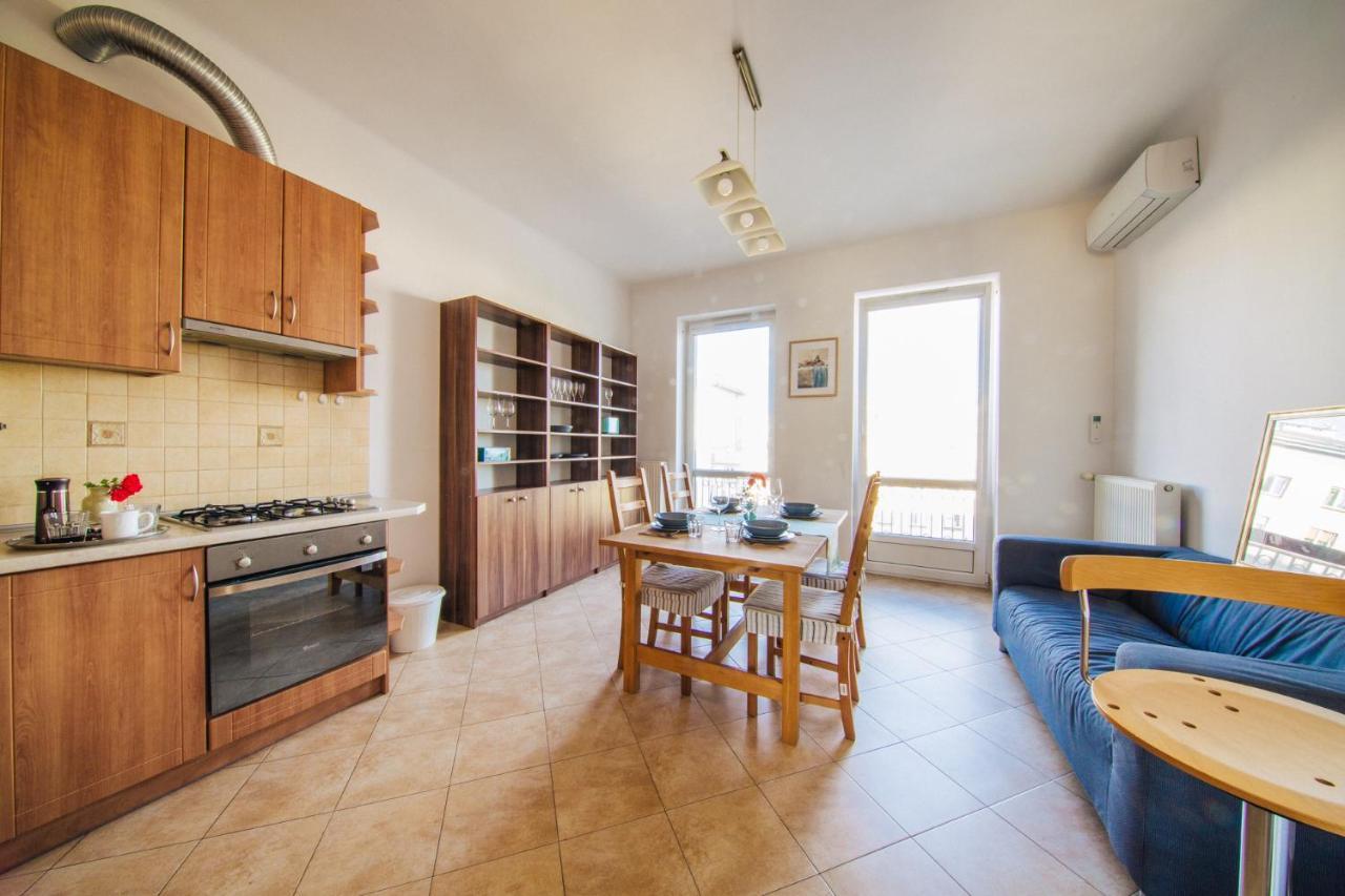 Apartment Metro Politechnika Varsó Kültér fotó
